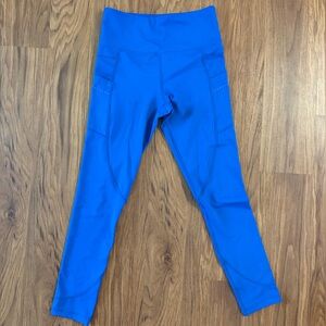 Zyia like new light n tight with pockets.